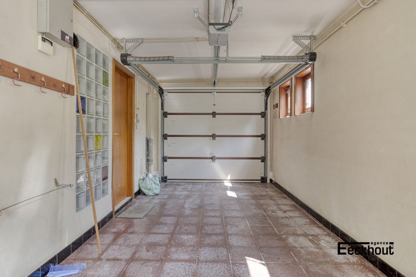 Zeer ruime (247 m²), halfopen woning met veel potentieel! foto 21
