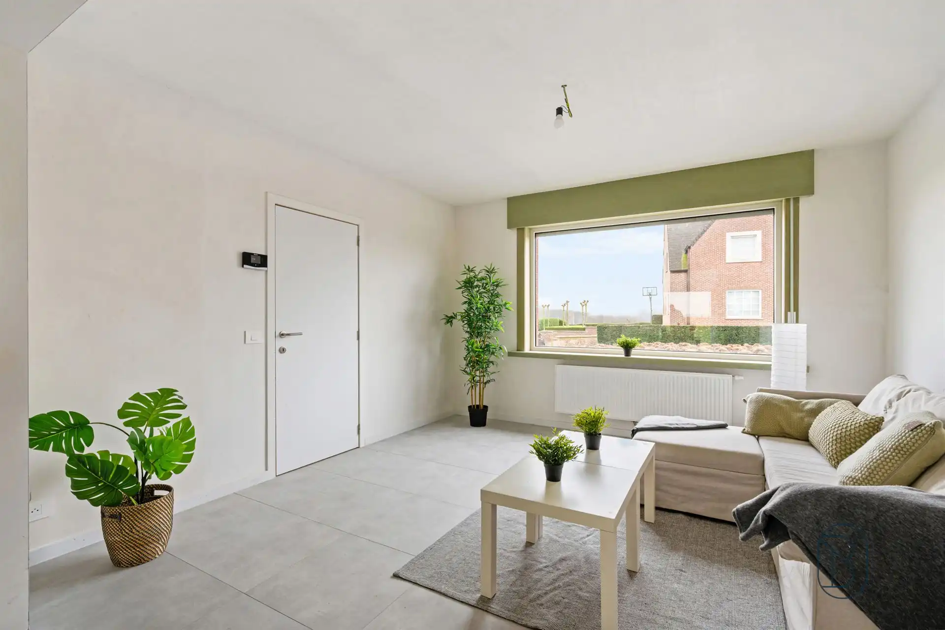 Instapklare woning met tuin en open zicht foto 9