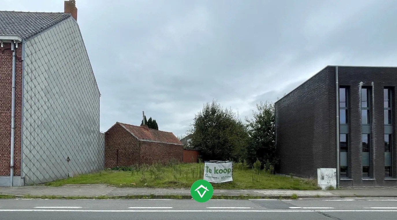 Project/bouwgrond op een centrale, strategische ligging te Lichtervelde 750 m² foto 3