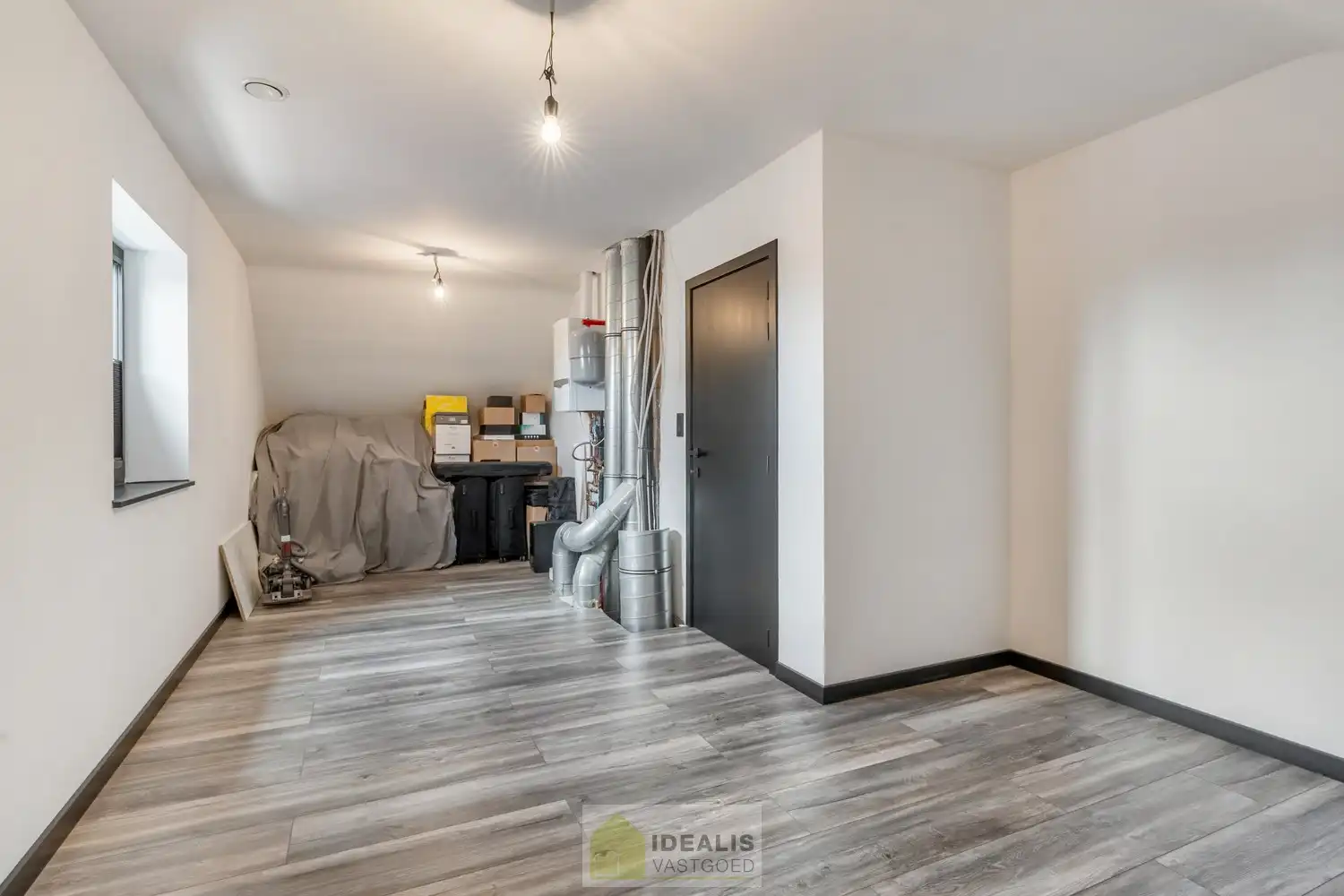 EEN BIJZONDER RIANTE WONING VAN MAAR LIEFST 302M² WOONOPPERVLAKTE OP EEN KNAP PERCEEL VAN 5A 90CA. foto 63