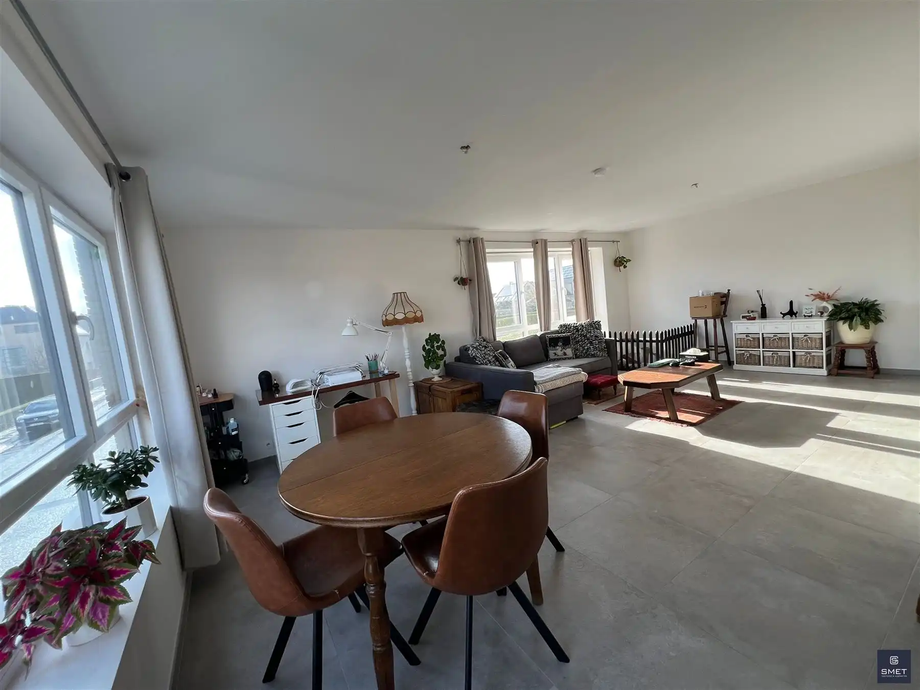 RECENT, MODERN APPART. MET 2 SLPKS EN AUTOSTAANPL. foto 6