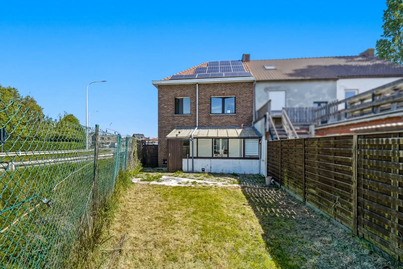 Instapklare ruime hoekwoning te Zandvoorde foto 2