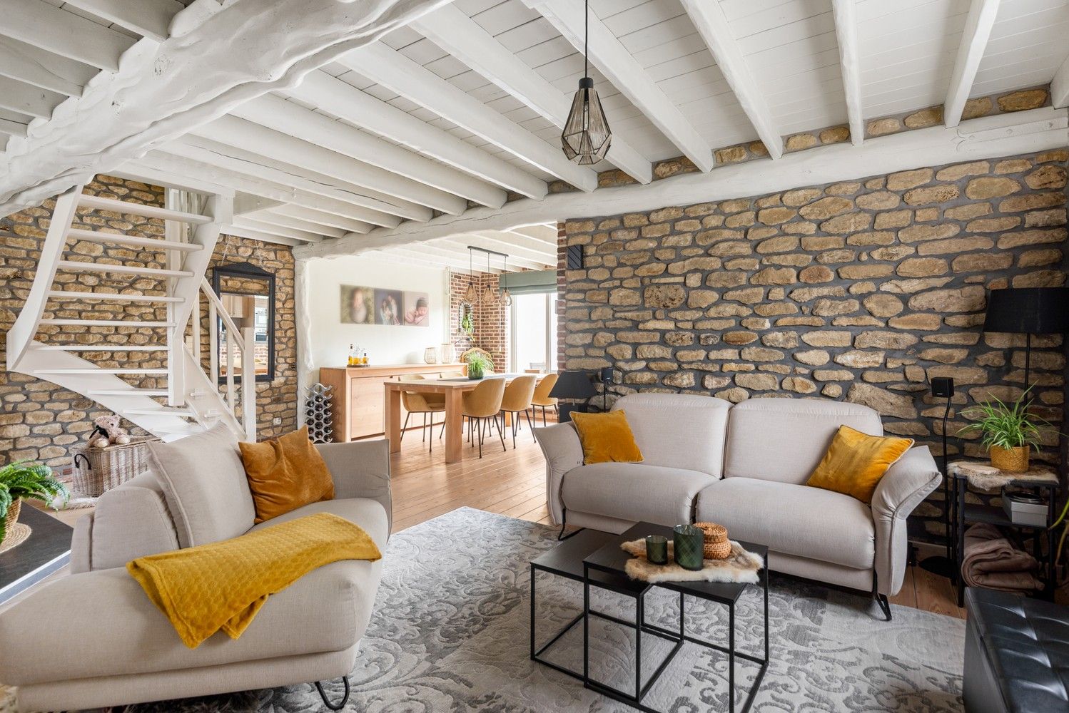 Instapklare woning met 3 slaapkamers en prachtige tuin te Walem foto 4