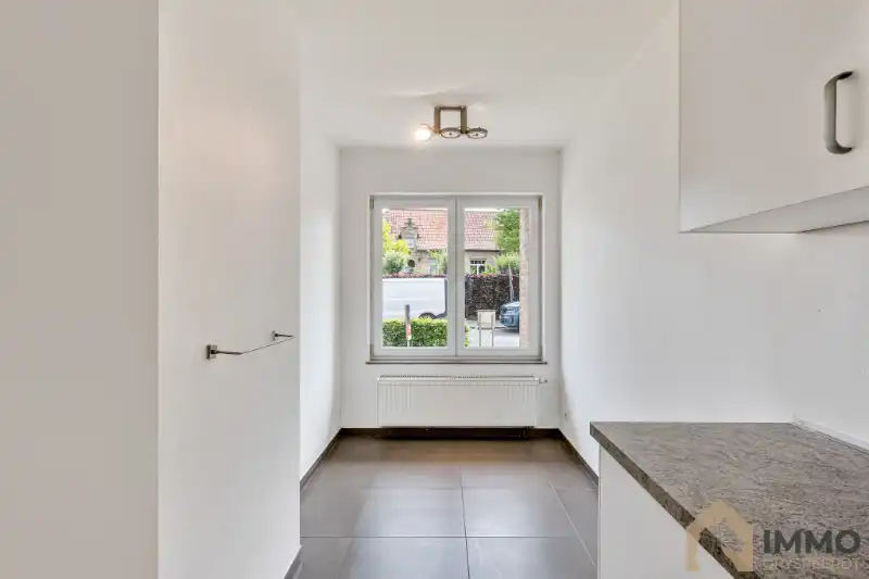Te koop in Staden – Instapklare energiezuinige gezinswoning met garage, tuin en kelder foto 5