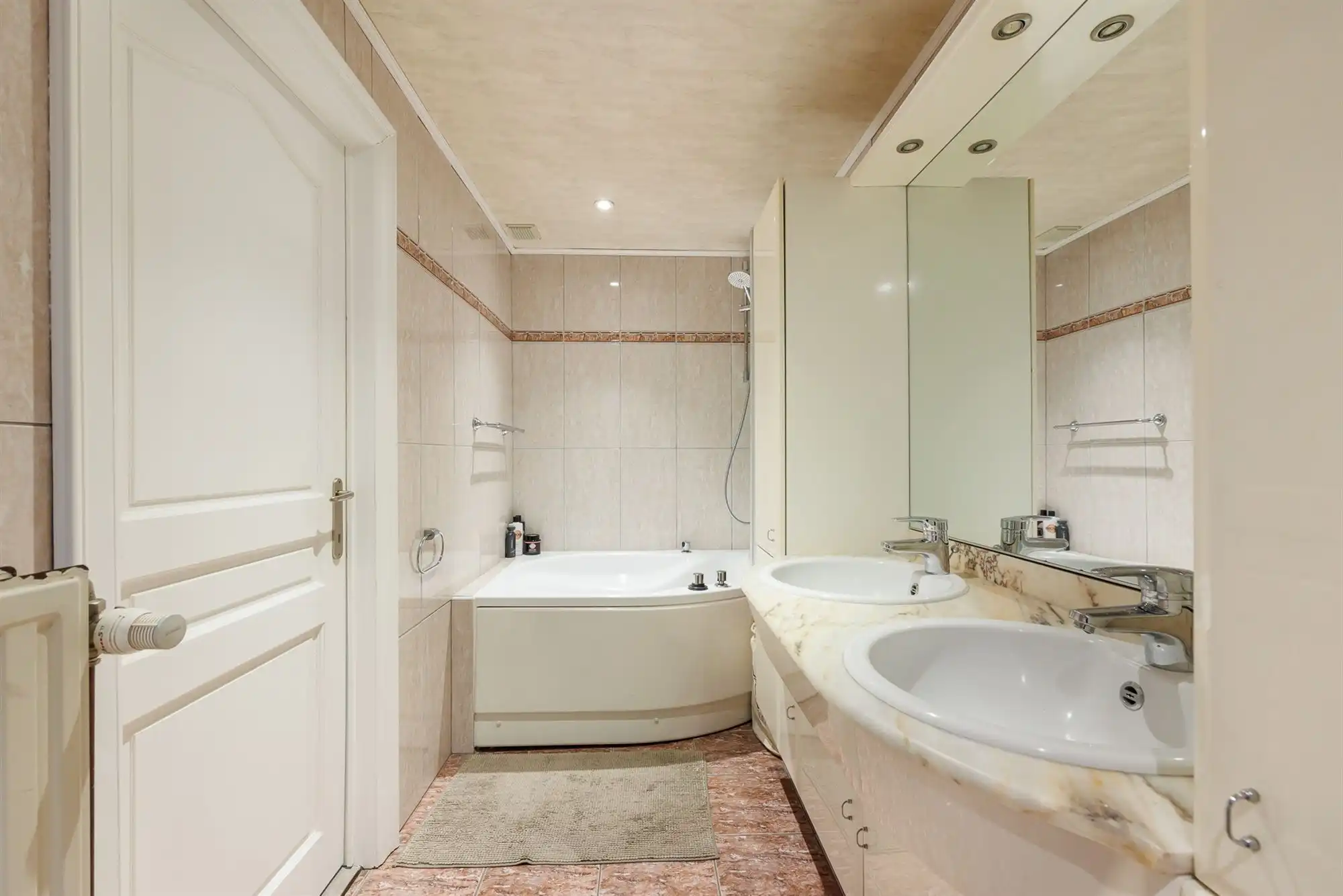 Instapklare woning met 2 slaapkamers en tuin foto 5