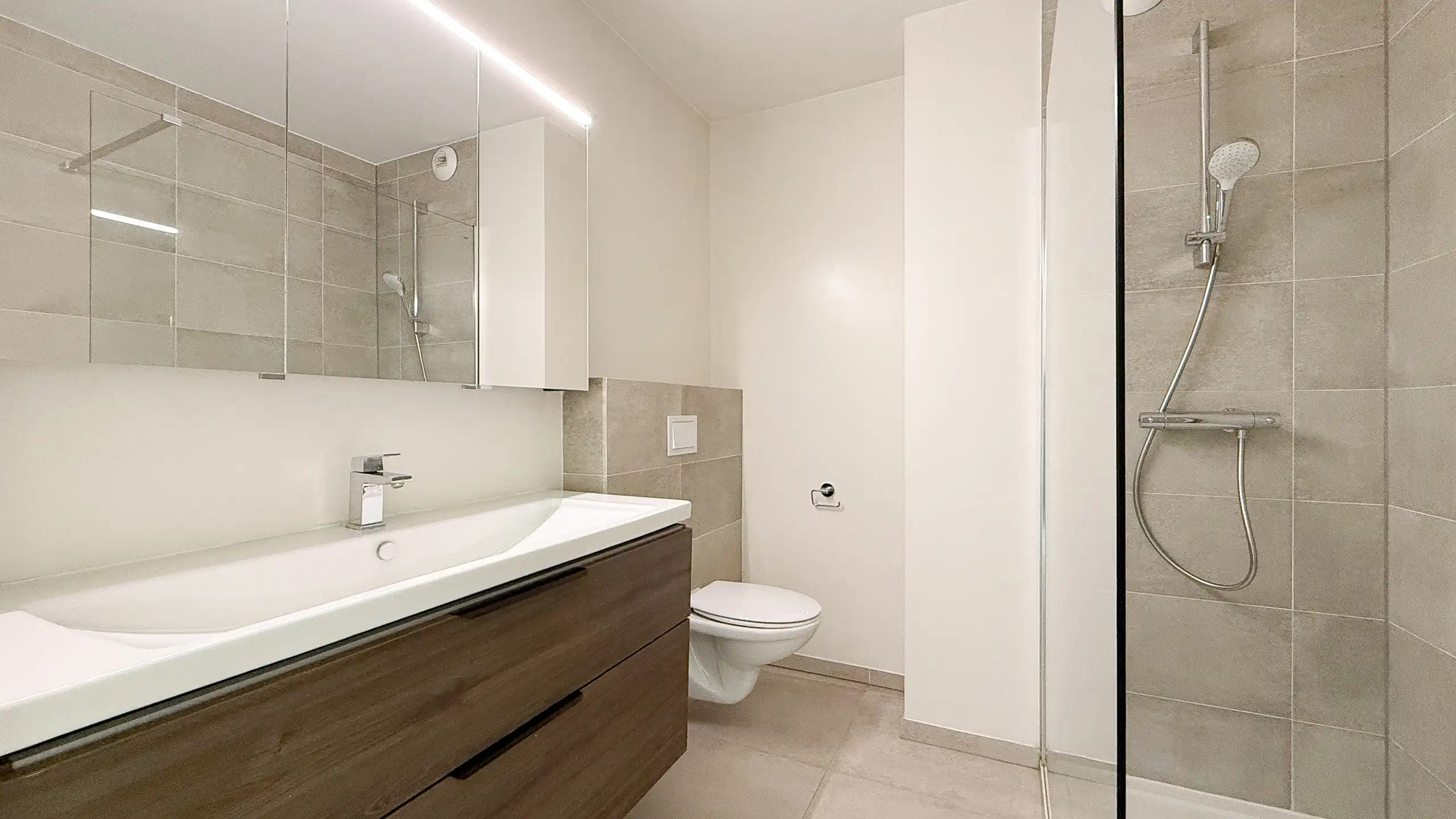 Licht en modern duplexappartement met zuidgericht terras... foto 18