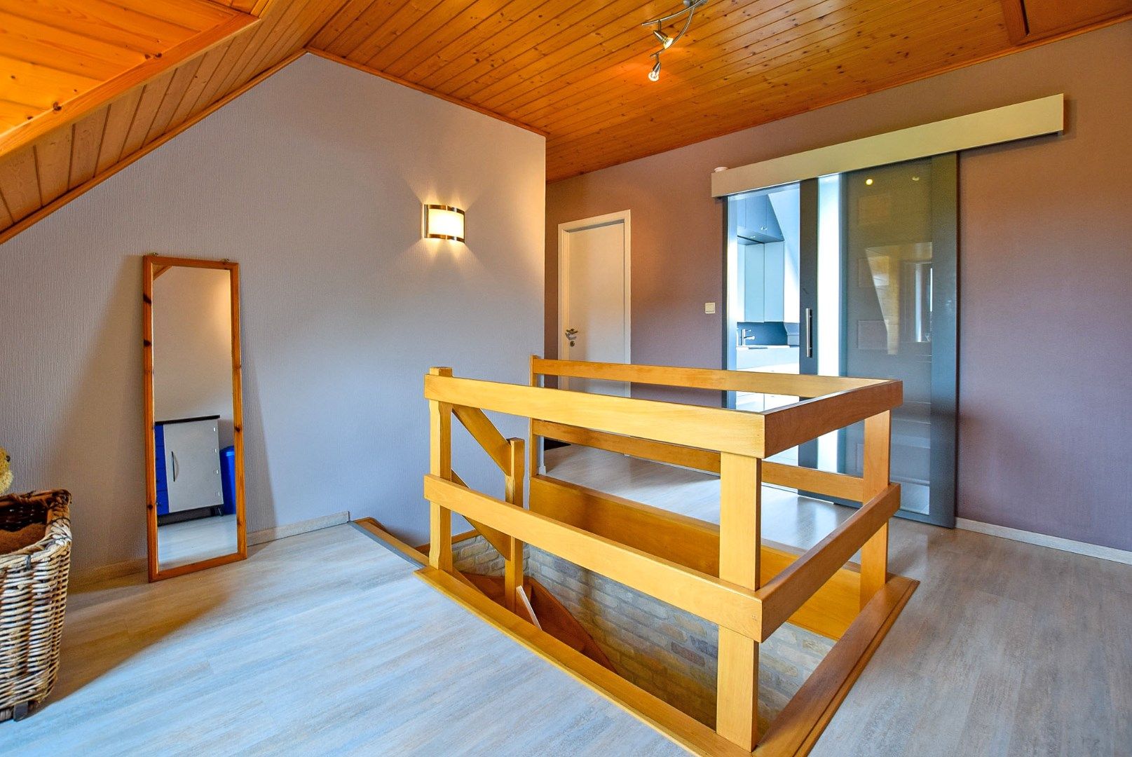 Uiterst goed onderhouden villa op 720m², gelegen in doodlopende straat te Veurne.  foto 12