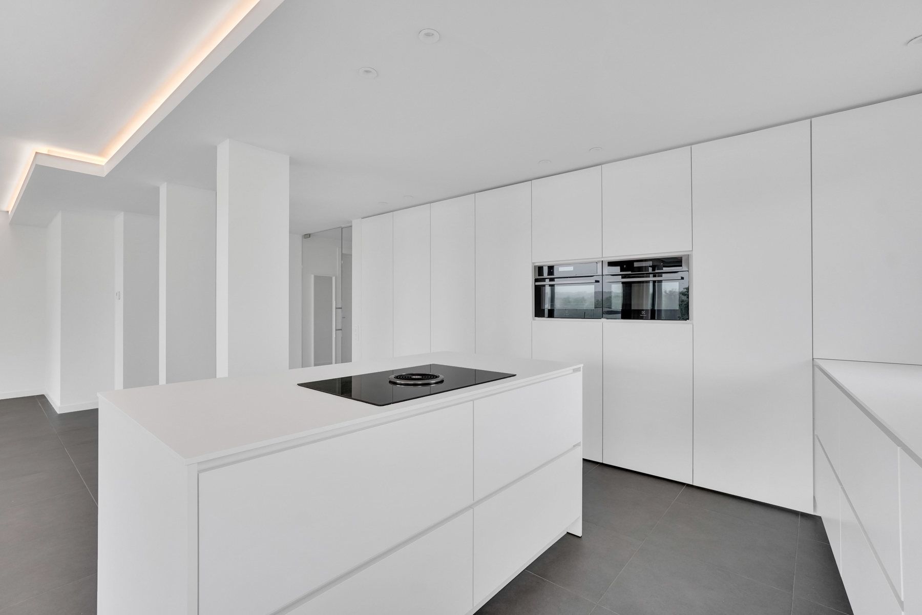 LUXEAPPARTEMENT (147m2) MET 2 SLK + 2 AUTOSTANDPL. TE GENK foto 20