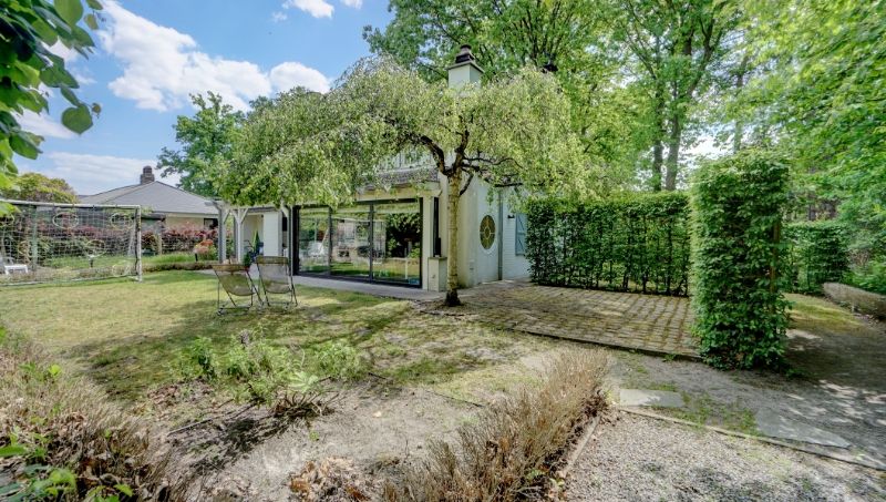 Charmante villa van 205m² op 8 are 50 ca foto 3
