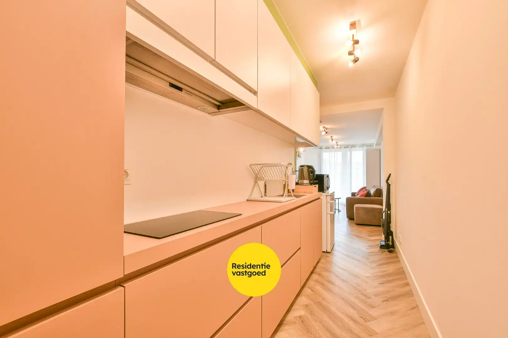 Volledig vernieuwd appartement te koop - achterkant zeedijk Wenduine! foto 7