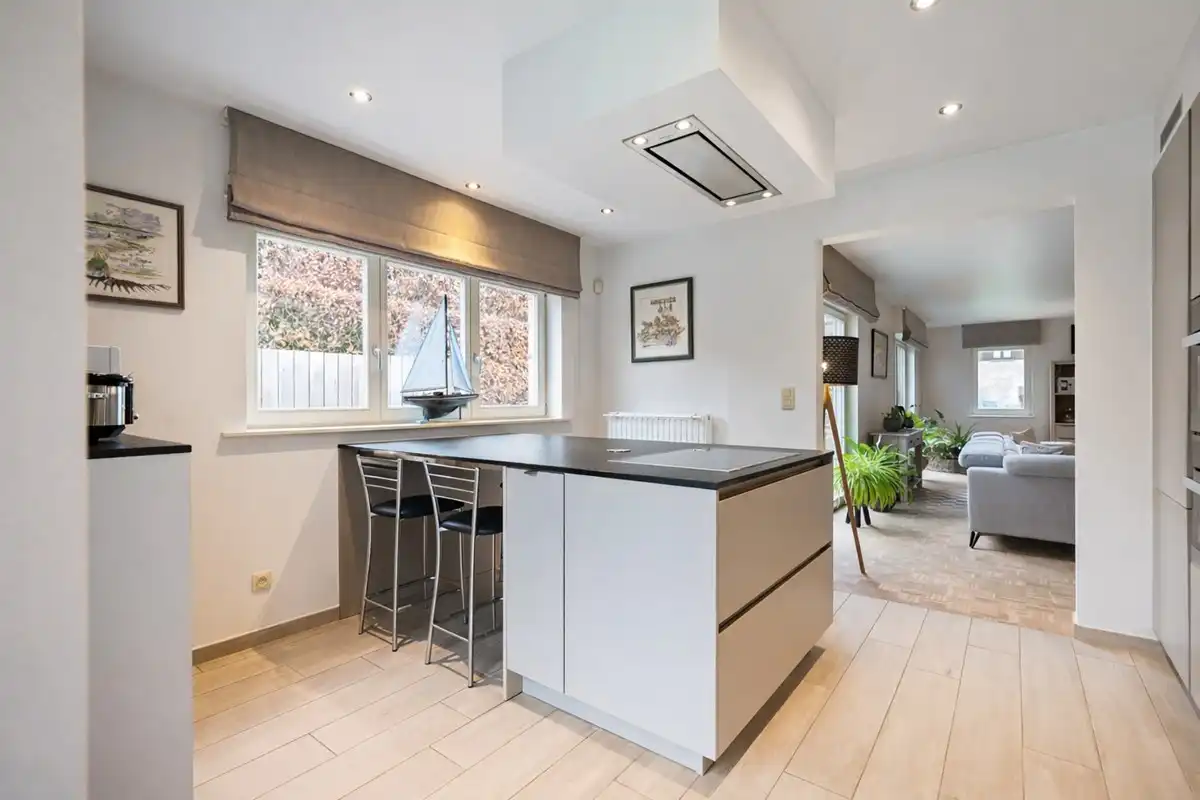 Thuiskomen in alle rust - charmante woning met 4 slaapkamers op 645 m² in doodlopende straat. foto 7