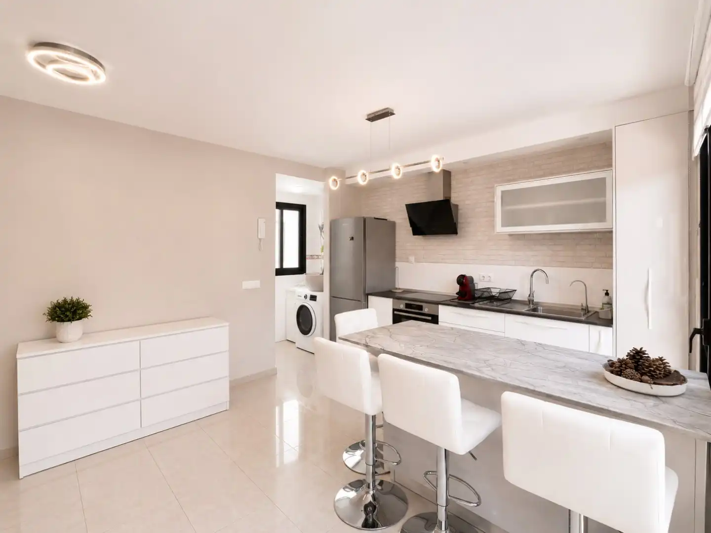 Volledig gerenoveerd appartement in El Galeón, Adeje, Rustig wonen in een woonwijk op Tenerife foto 20