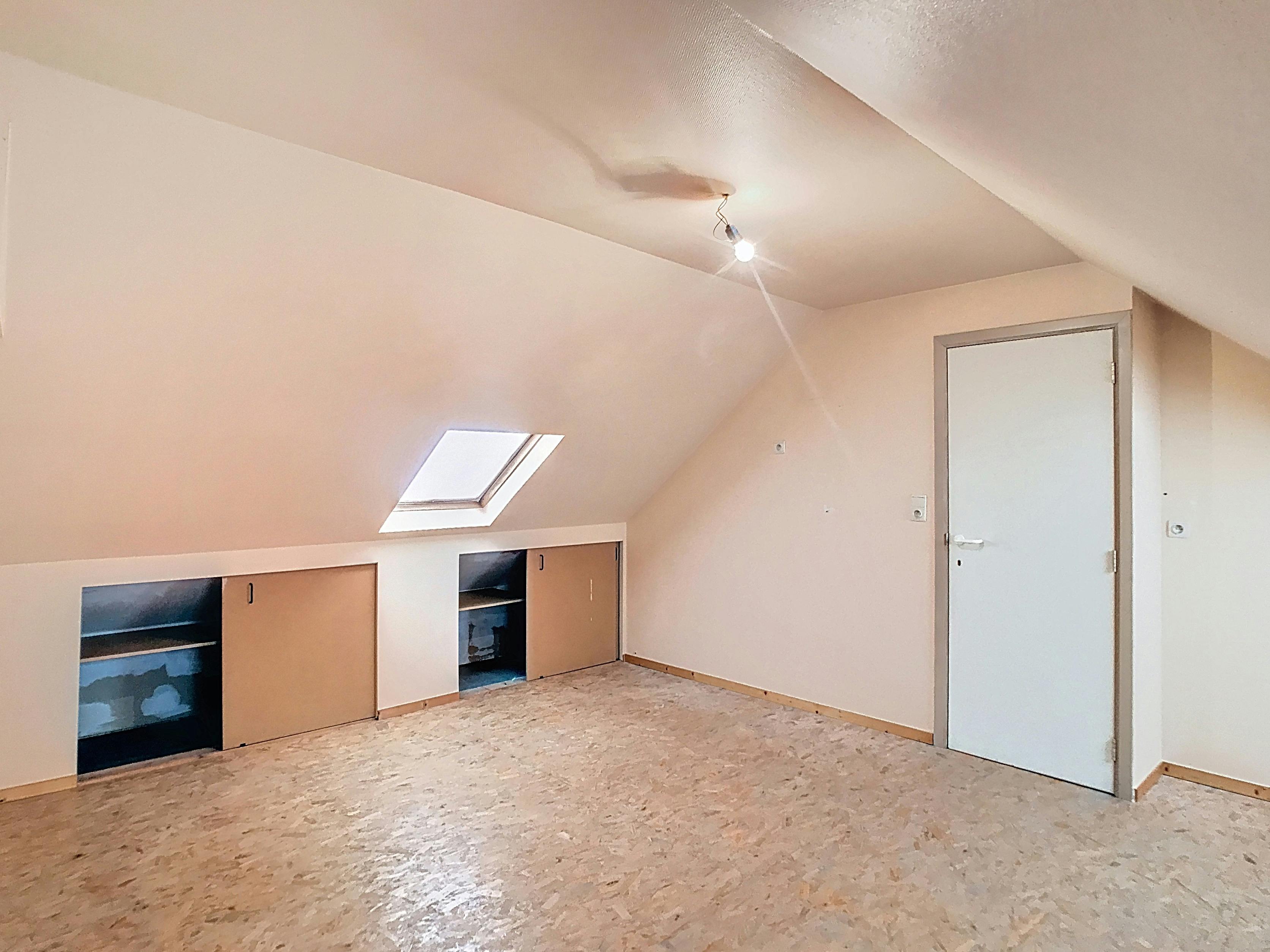 Huis te koop in Ieper centrum met 3 slaapkamers en stadstuin foto 18