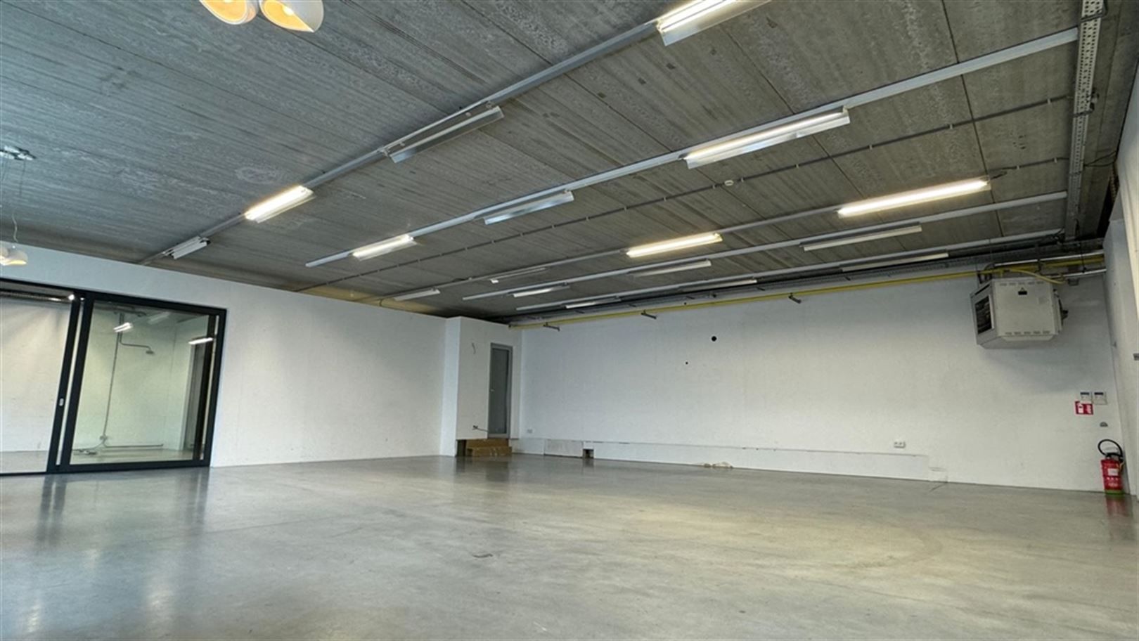 POLYVALANT BEDRIJFSPAND foto 4