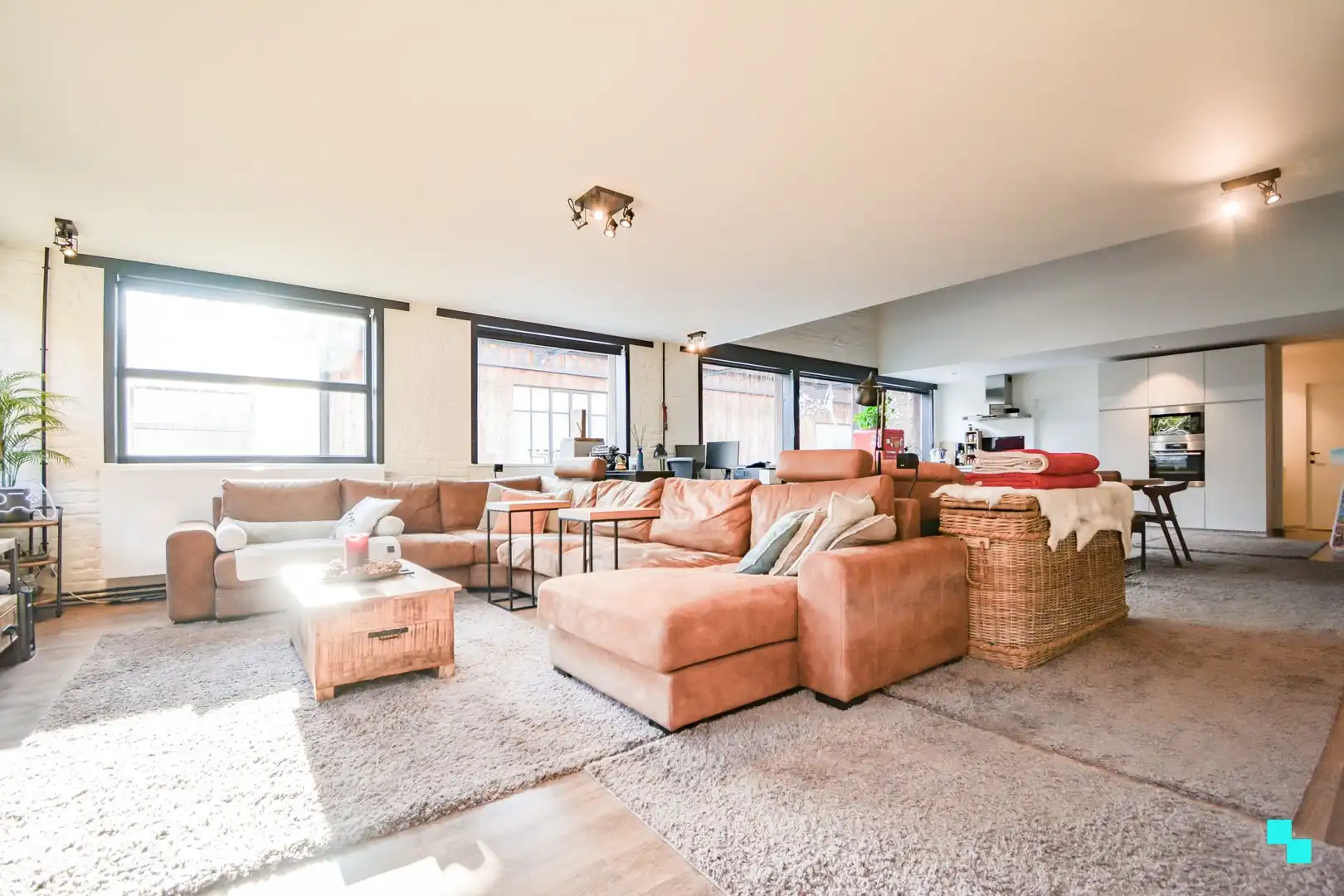 Rustig gelegen, unieke loft pal in het centrum van Roeselare foto 6