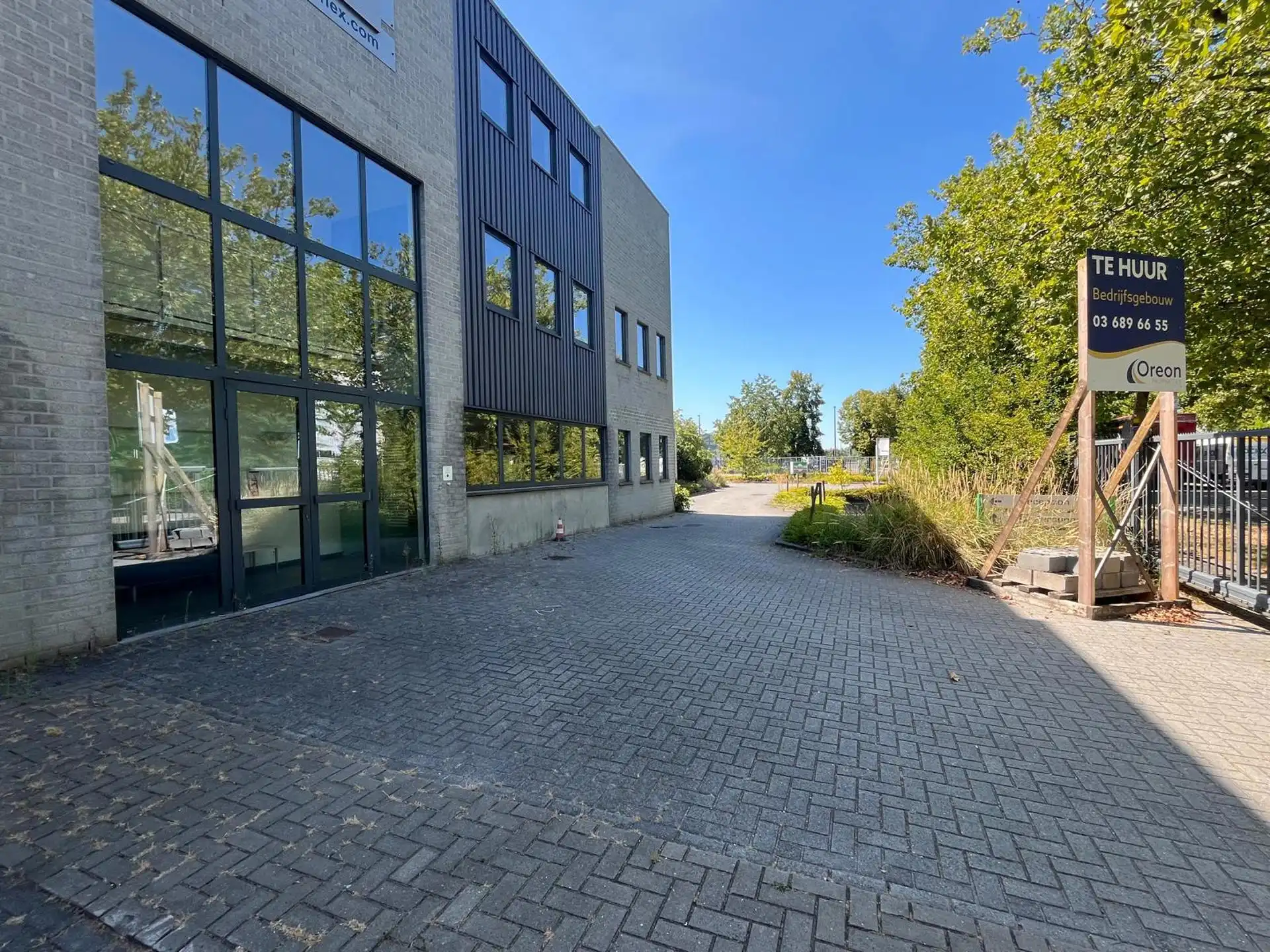Bedrijfsvastgoed te huur Zandvoortstraat 20 - 2800 Mechelen