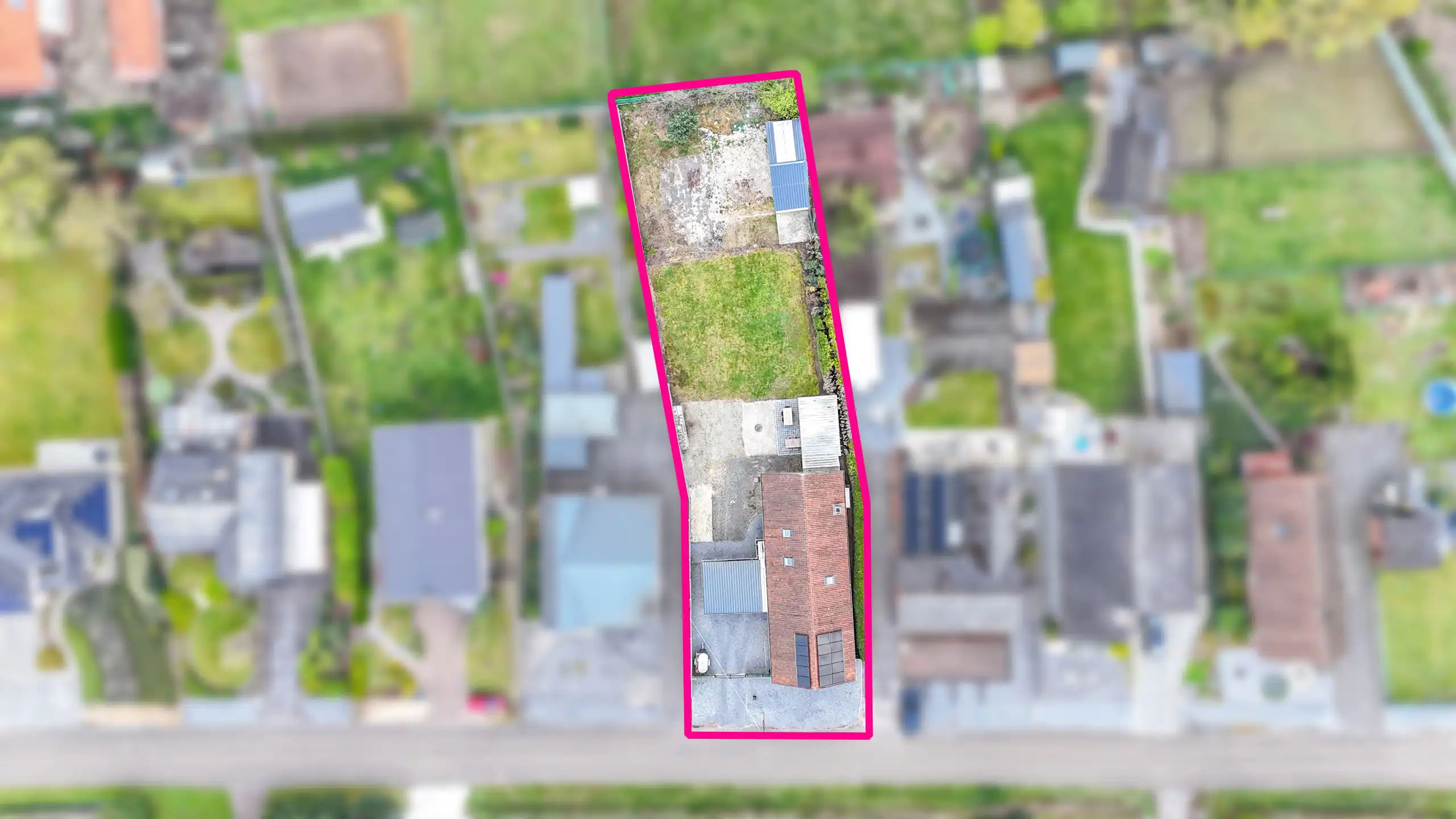 Charmante woning met 5 slaapkamers op een ruim perceel! foto 64
