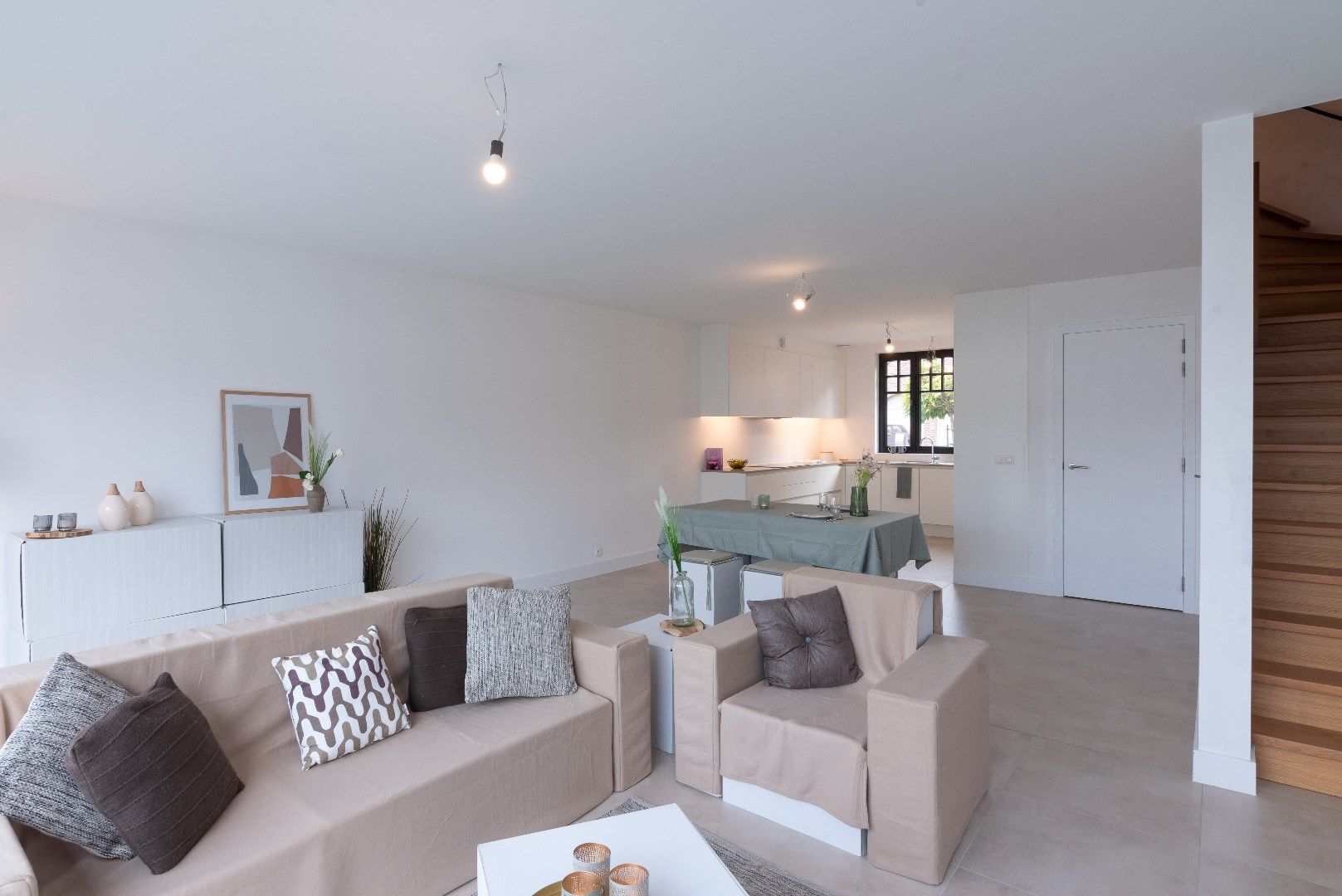 Ruime nieuwbouwwoning met 3/4 kamers foto 2