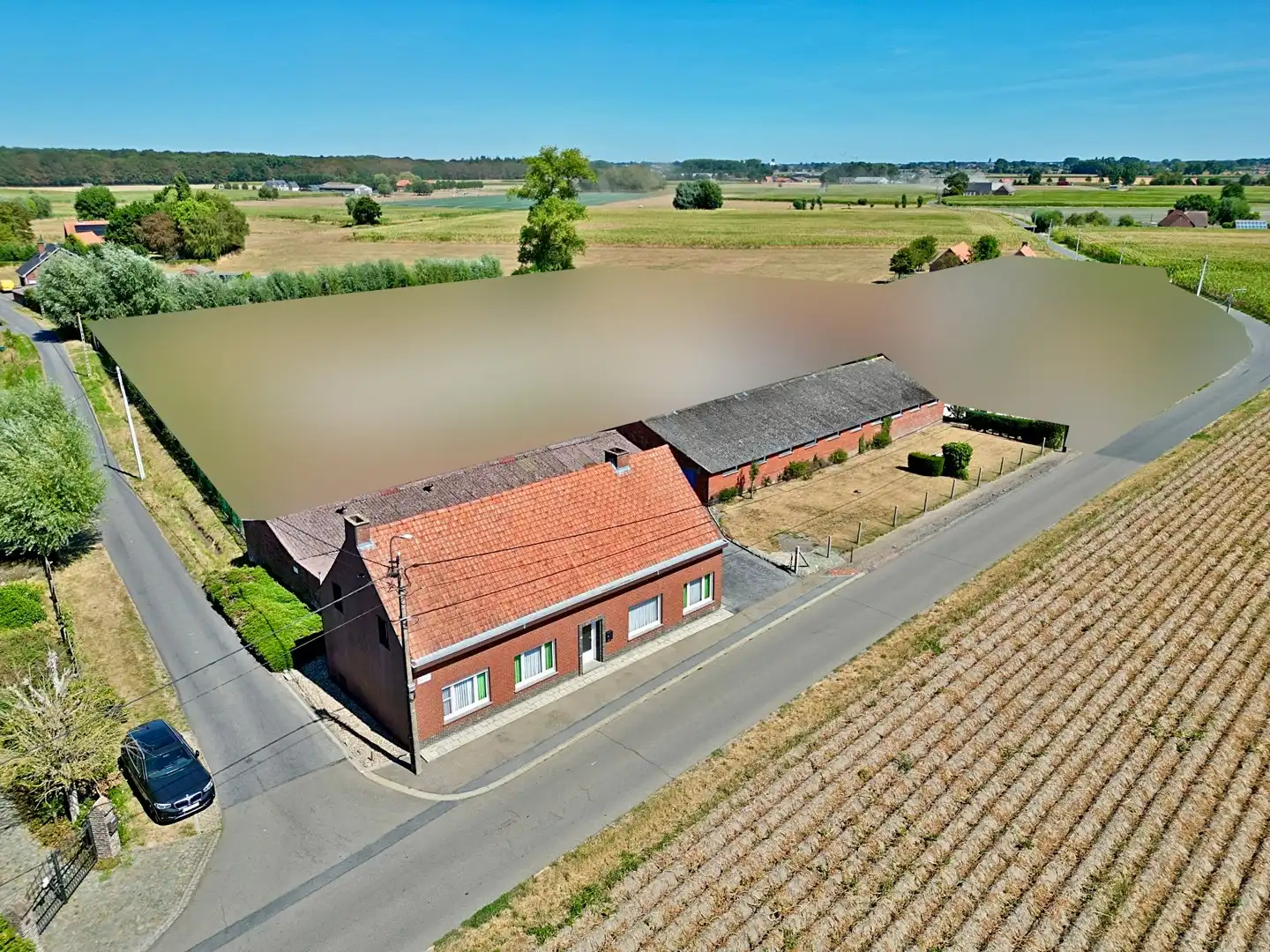 Kortemark - Rustig gelegen woning met 2 loodsen! foto 28
