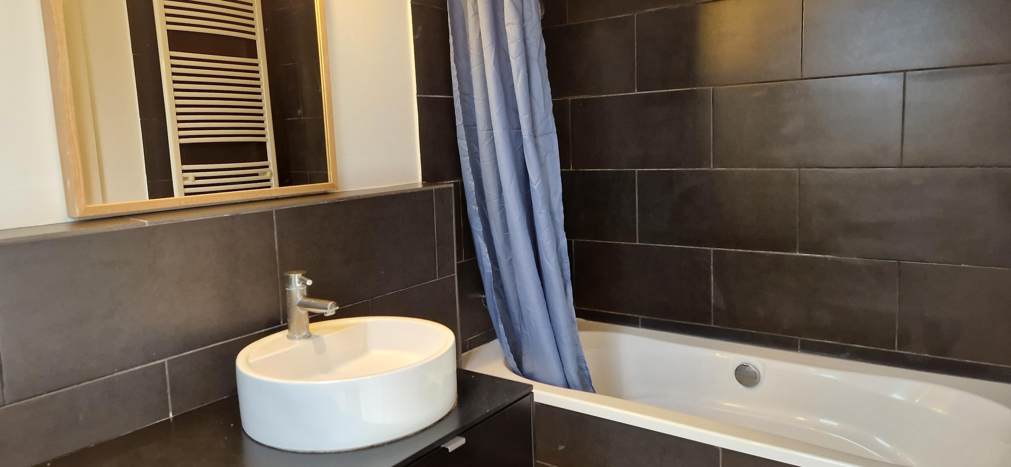 Karaktervolle HERENWONING met mooie leefruimten, 4 slaapkamers en een rustgevende tuin  op 1 are 70 ca.   foto 36