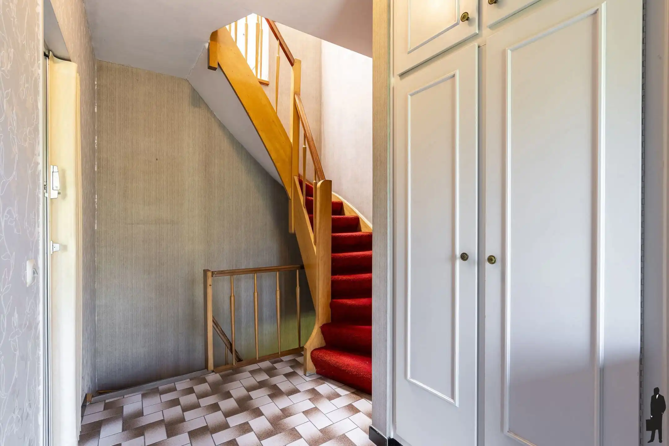 Op te frissen woning met 4 slpk en zuidwestgerichte tuin foto 14