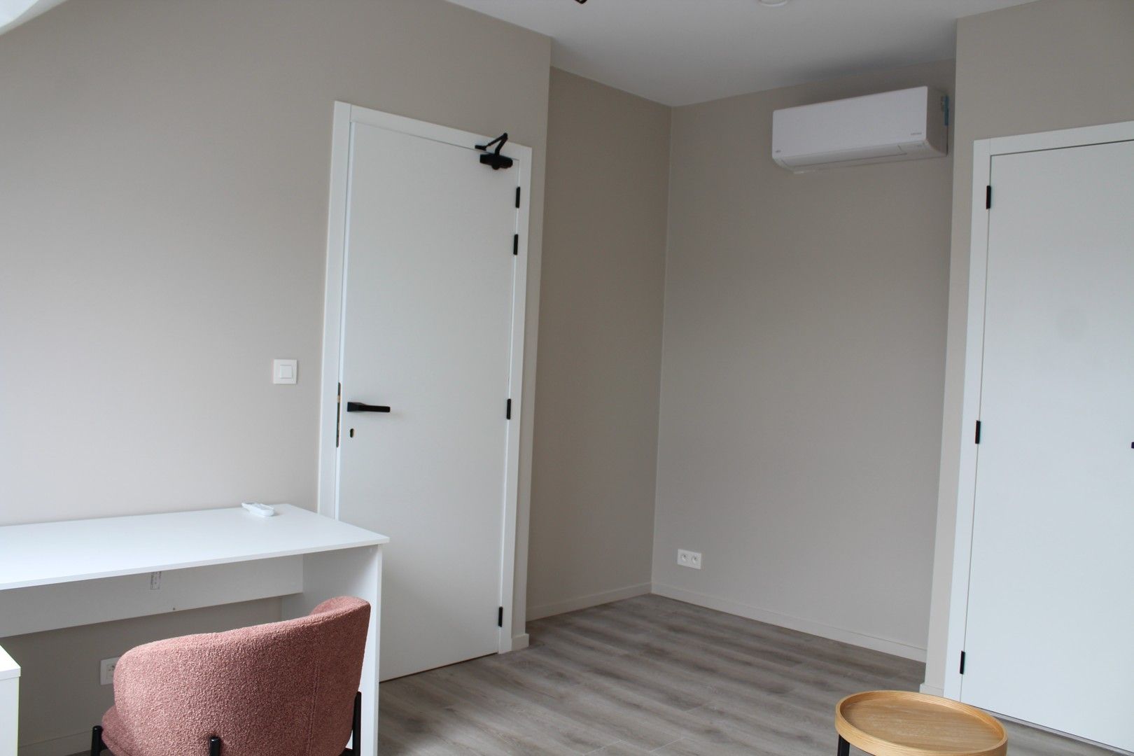 Stijlvolle studentenkamer foto 2