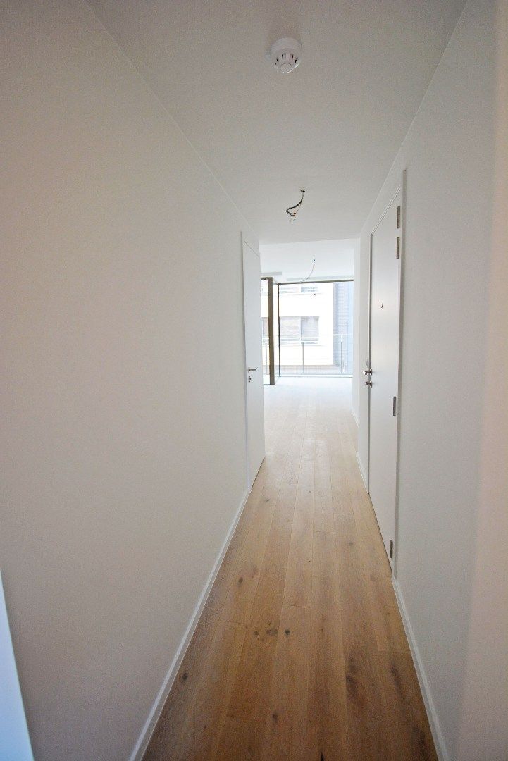 Luxueus nieuwbouwappartement te huur in hartje Knokke-Heist. foto 4