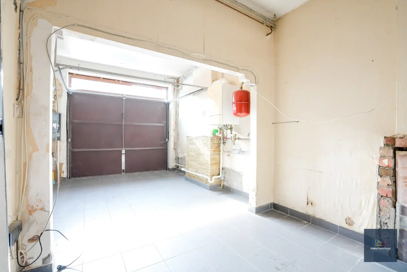 Ruime  halfopen bebouwing  met  zonnige tuin, terras en garage in Waarschoot  foto 24