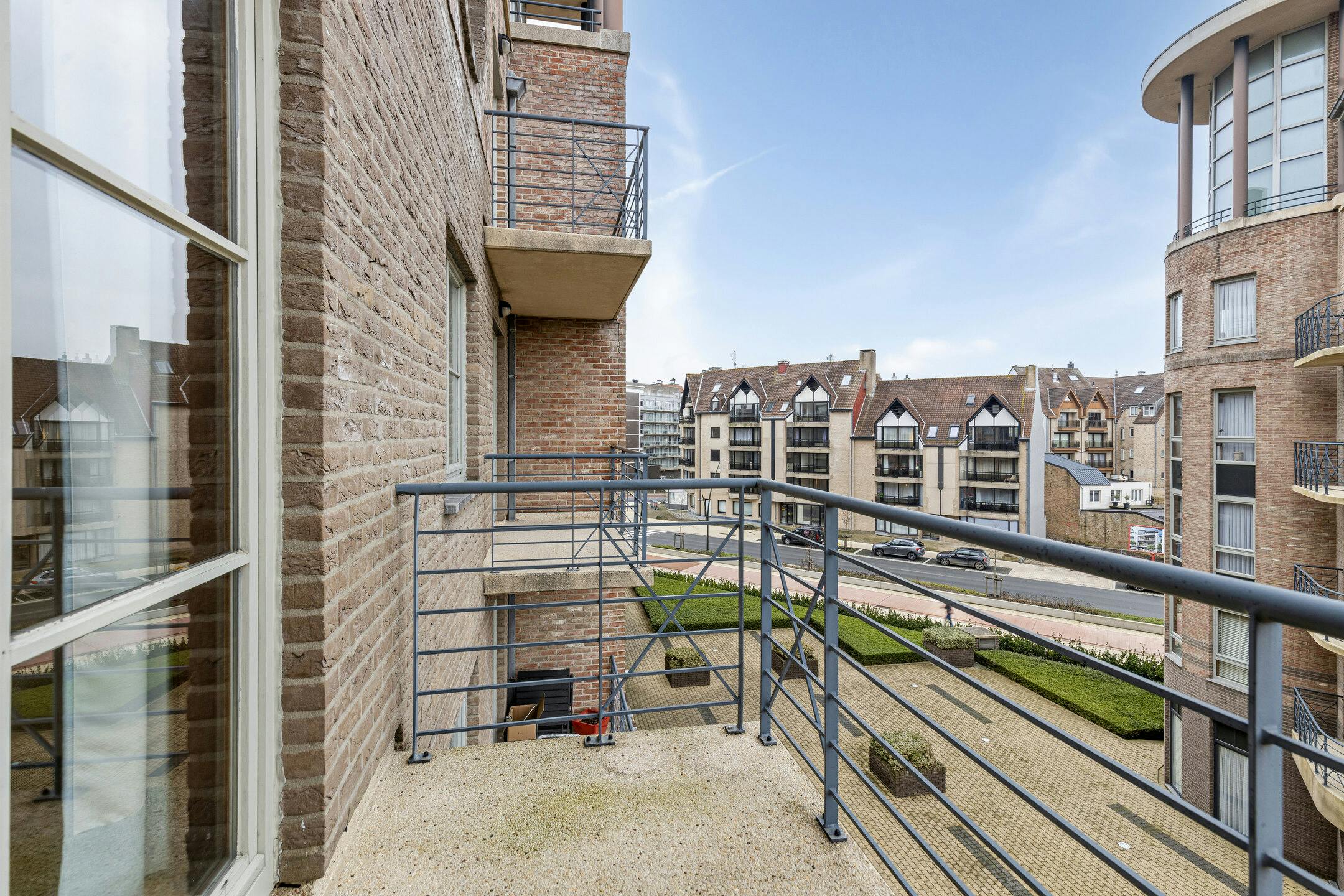 Ruim appartement met 2 slaapkamers en 2 badkamers in Koksijde foto 8
