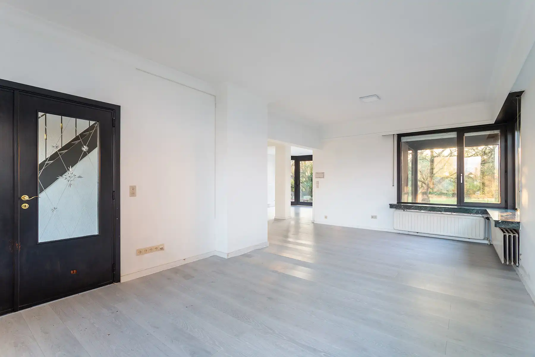 Edegem - Villa met 4 slpkamers + garage + ruim magazijn 500² foto 4