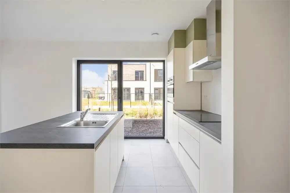 Compact comfort met royaal terras! foto 5