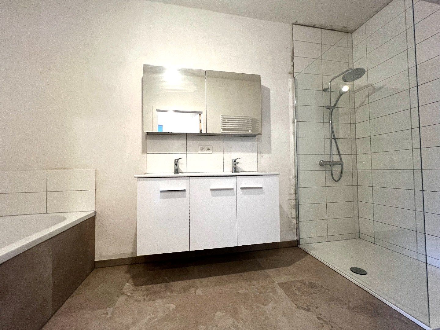 🌞 Energiezuinig en instapklaar appartement te huur in hartje Harelbeke! foto 18