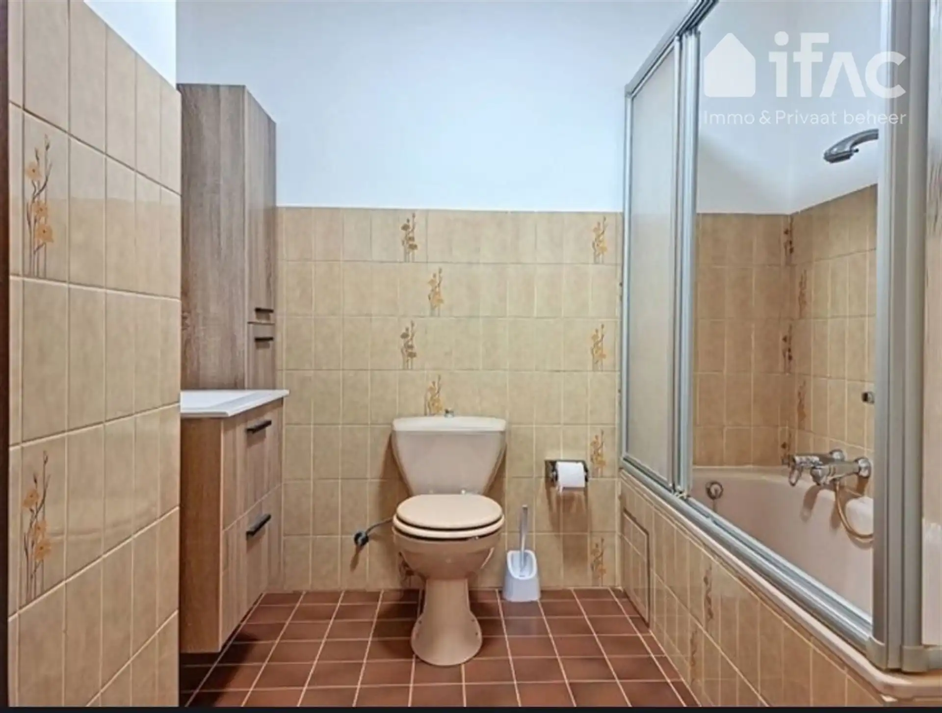 Leuk gelegen 3 slaapkamer woning met zonnepanelen foto 10