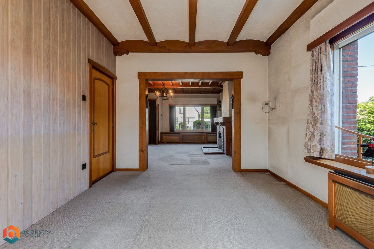 Vrijstaande woning met veel potentieel op 1143m² in Koningshooikt foto 6