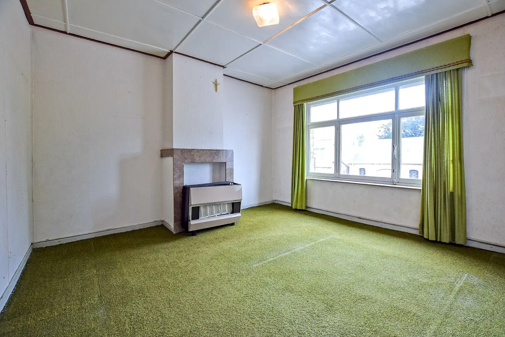 Zeer ruime te renoveren woning met statige gevel op 445 m² met zuid-west georiënteerde tuin. foto 9