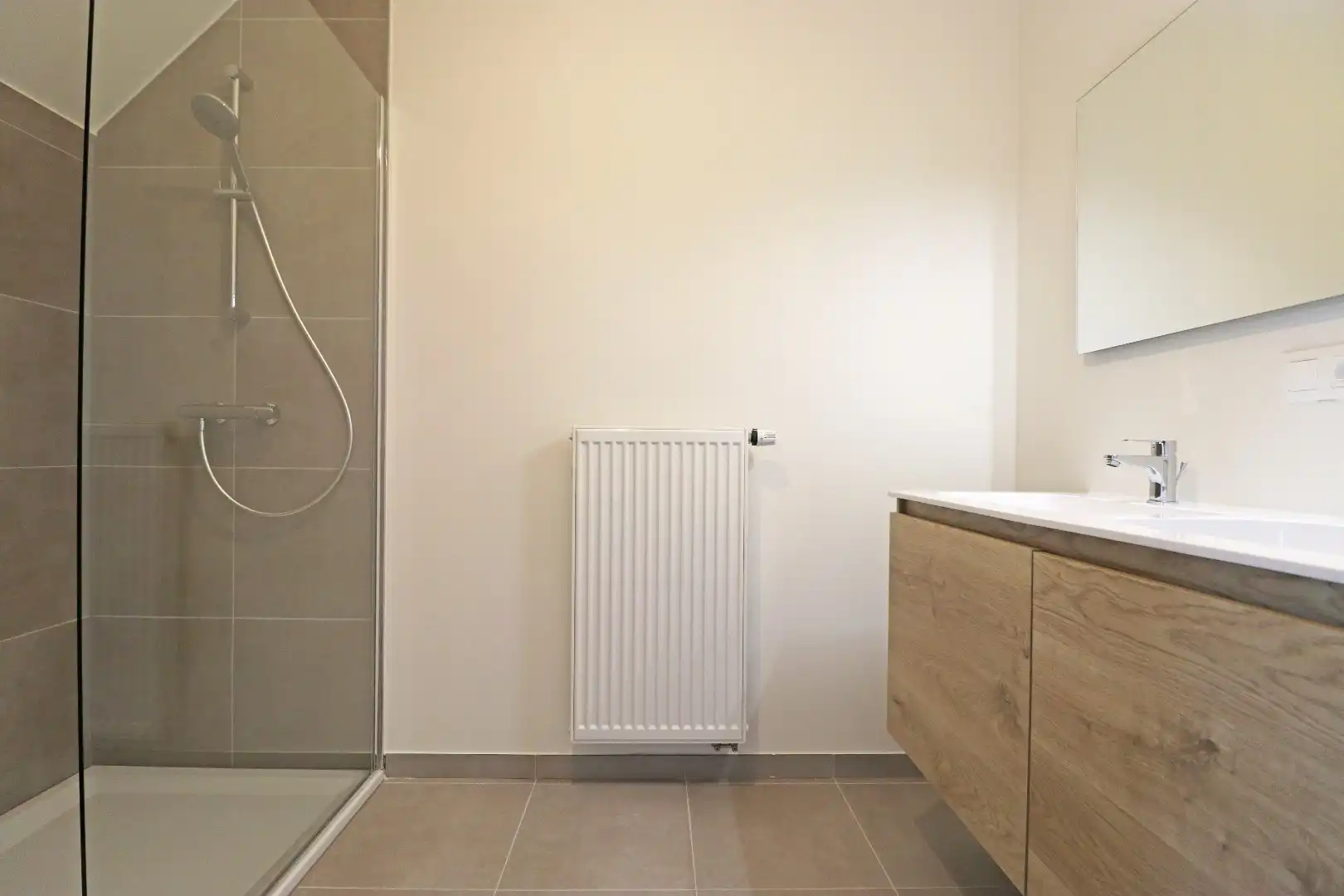 Nieuwbouwappartement met garagebox foto 6