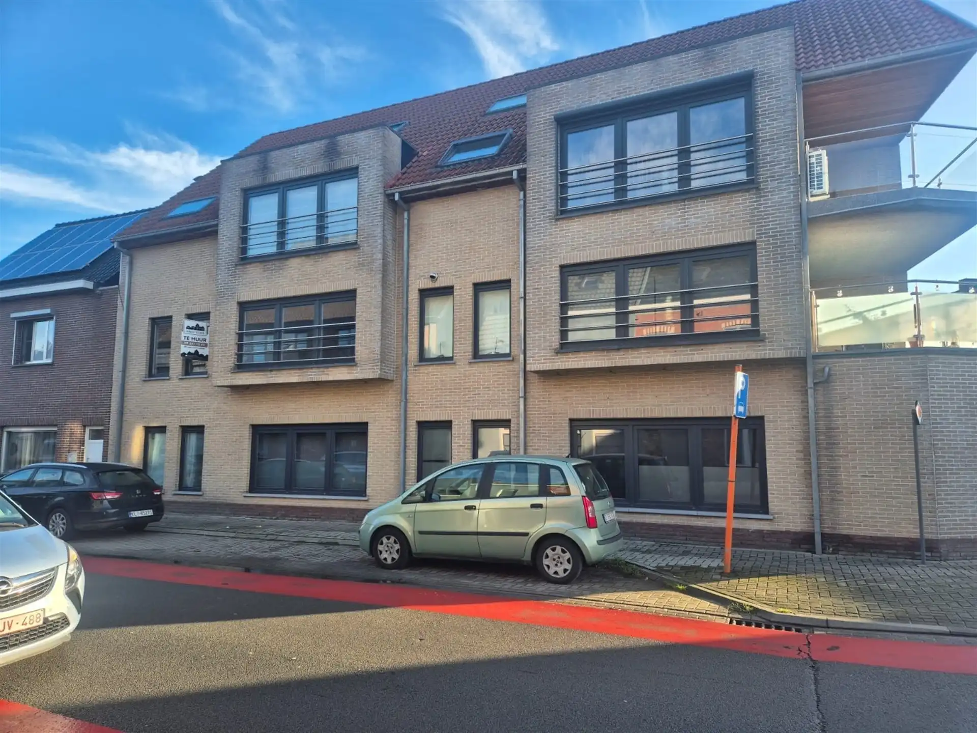 Centraal gelegen 2-slaapkamer appartement.   foto {{pictureIndex}}