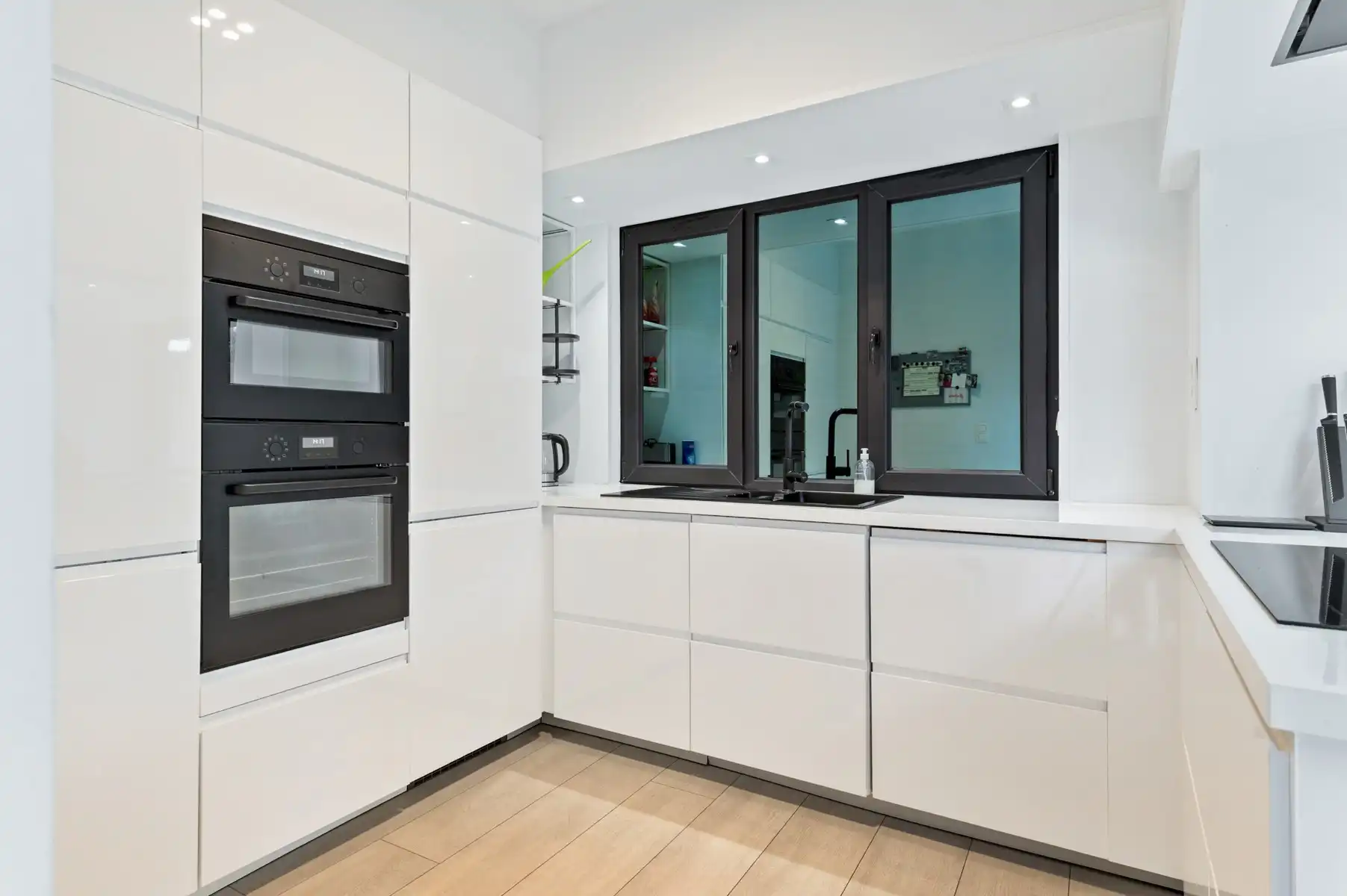 Uitstekend gelegen woning met zuidwesttuin foto 12