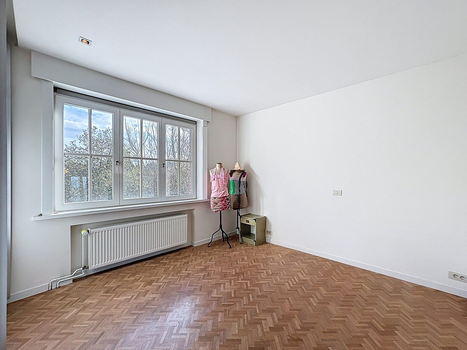 Karaktervolle villa met 5 slpks, praktijkruime en ZUIDgerichte tuin in 't Motje! foto 23