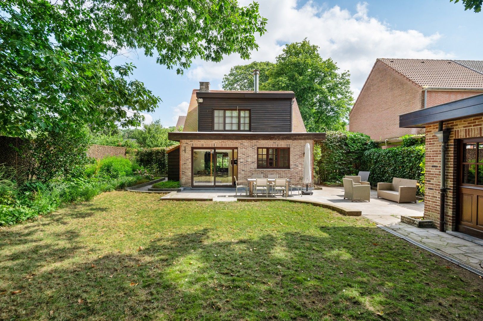 Aangename vrijstaande woning met zonnige tuin foto 1