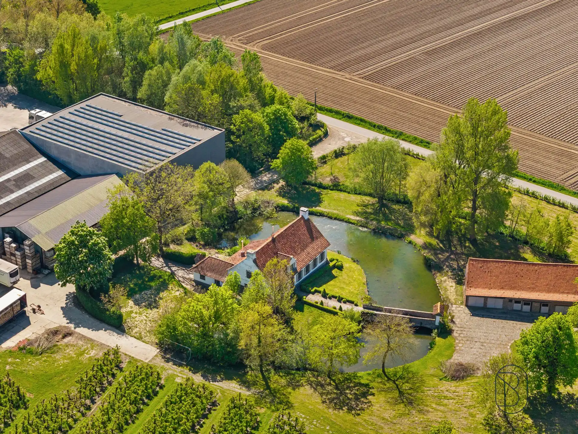 Unieke eigendom op 18 hectare te Kwaremont foto 8