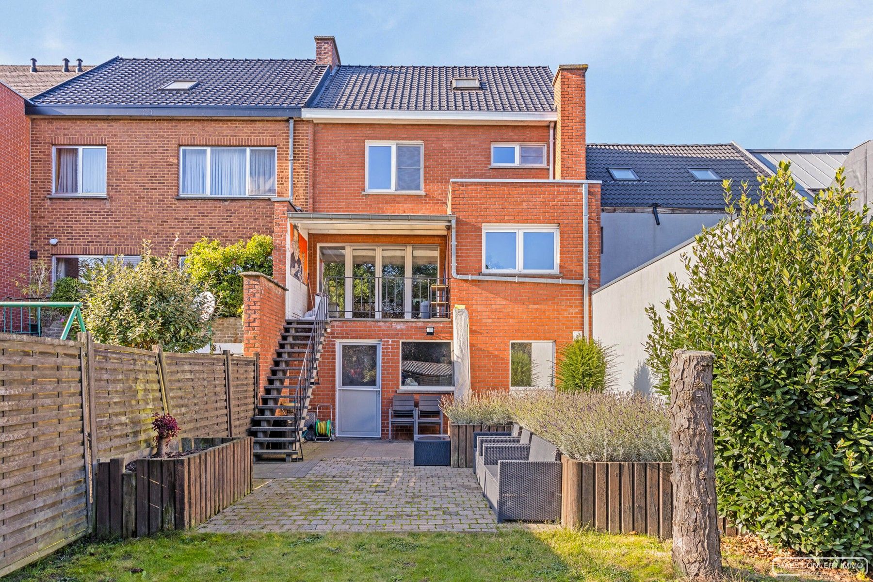 Charmante Bel-etage aan de stadsrand van Oudenaarde met ruime garage en gezellige stadstuin foto 14