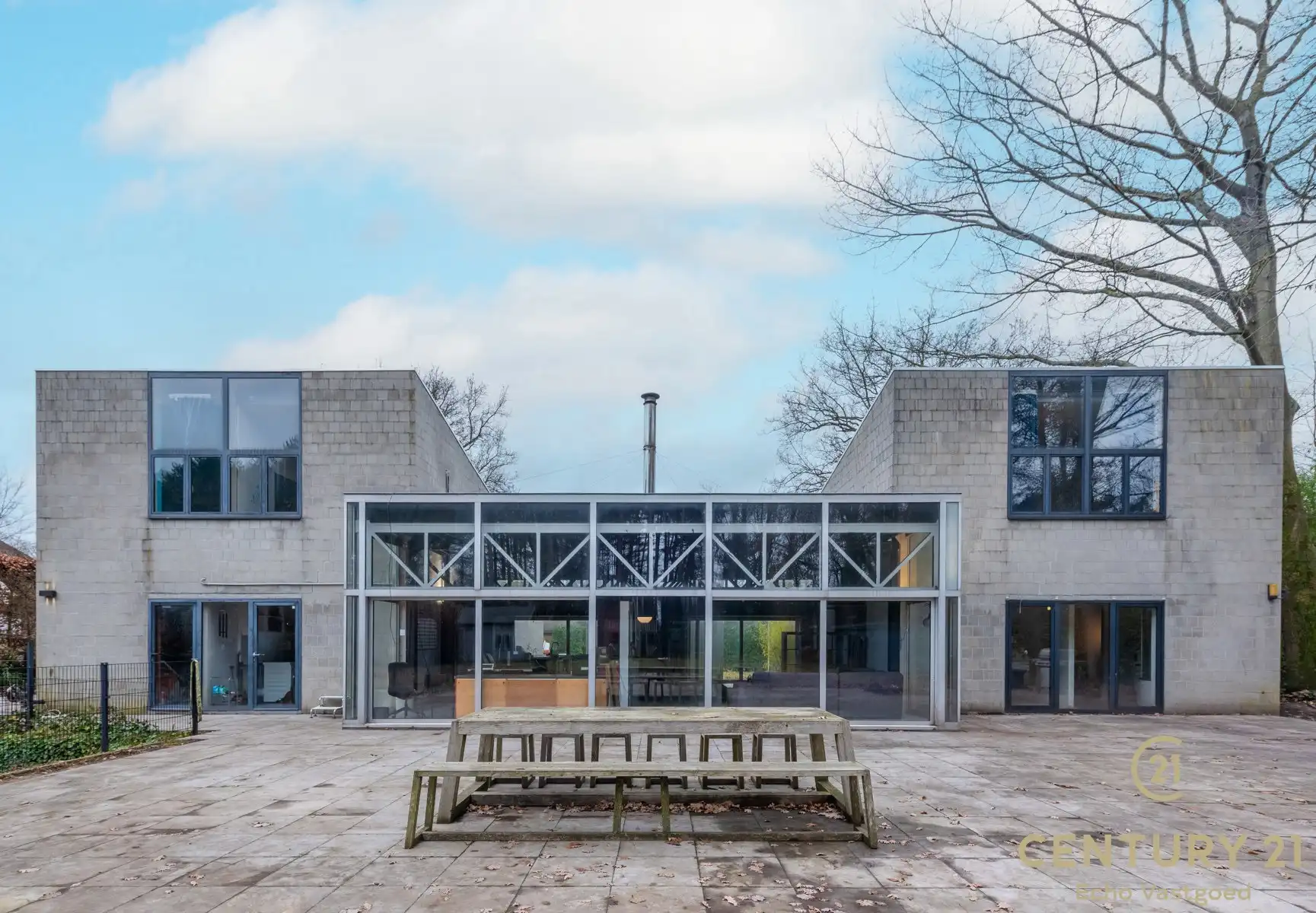 Unieke te renoveren villa in villawijk “De Lint” foto 12
