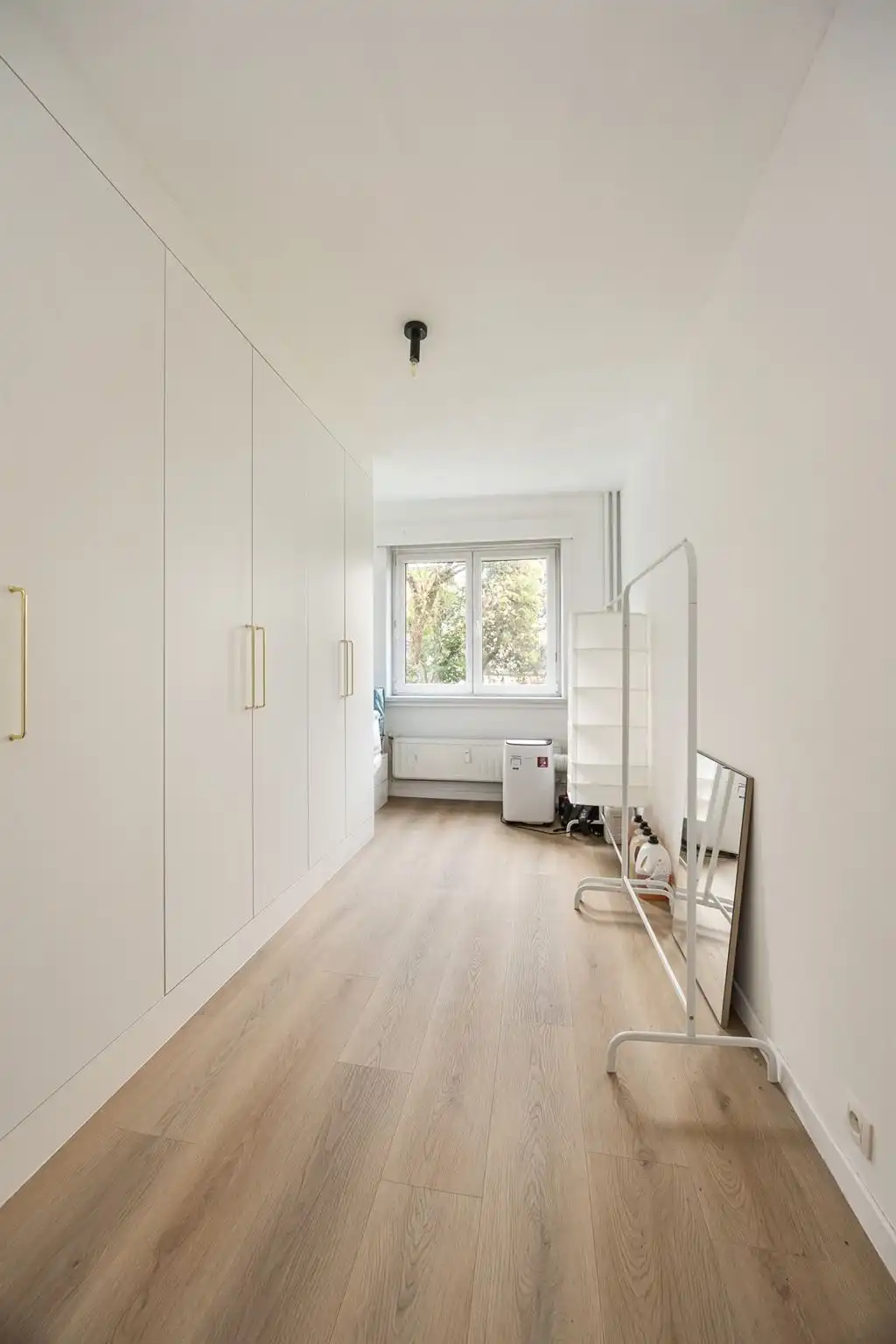 Lichtrijk appartement met 3 SLK foto 11