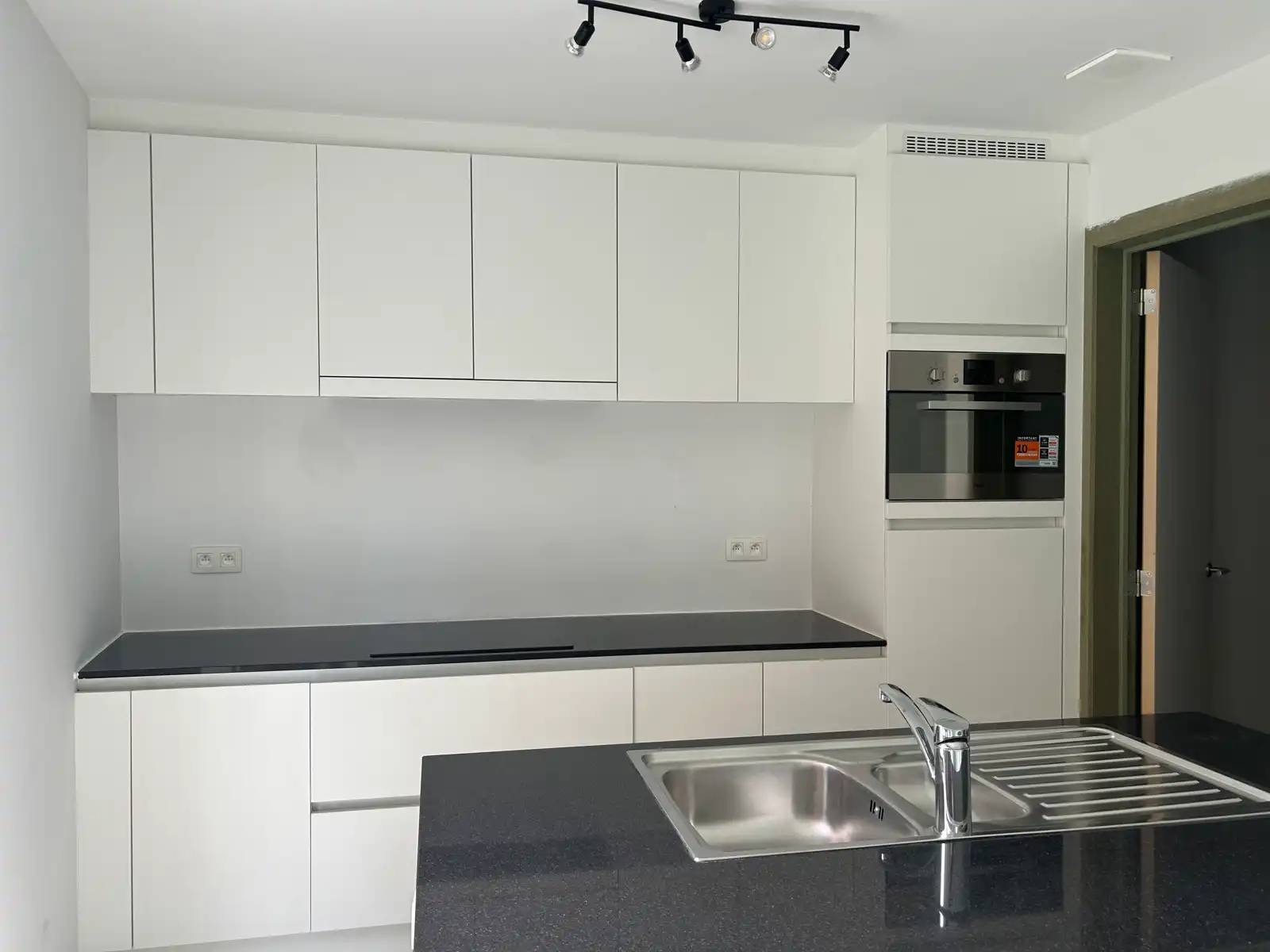 Prachtig nieuwbouwappartement in hartje Nieuwrode!  foto 8