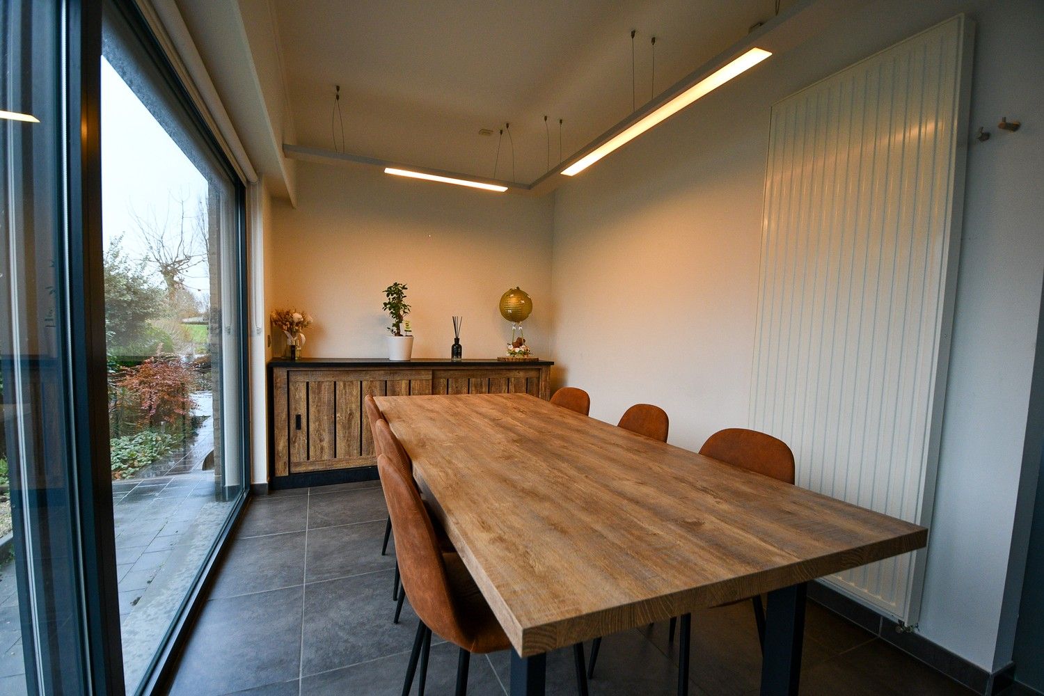 Ruime gezinswoning met onderhoudsvriendelijke tuin foto 7