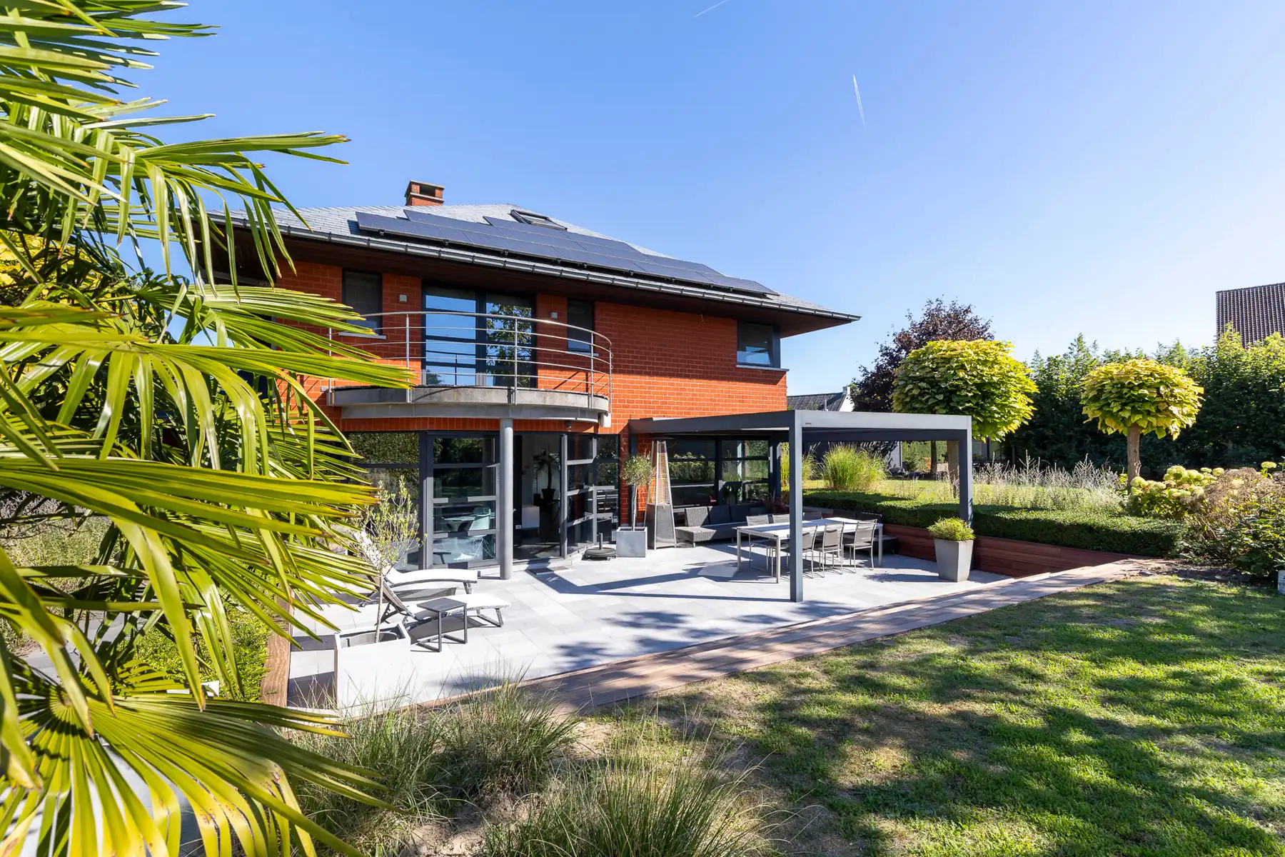 Stijlvolle villa met 5 slpks, bureau en dubbele garage foto 17