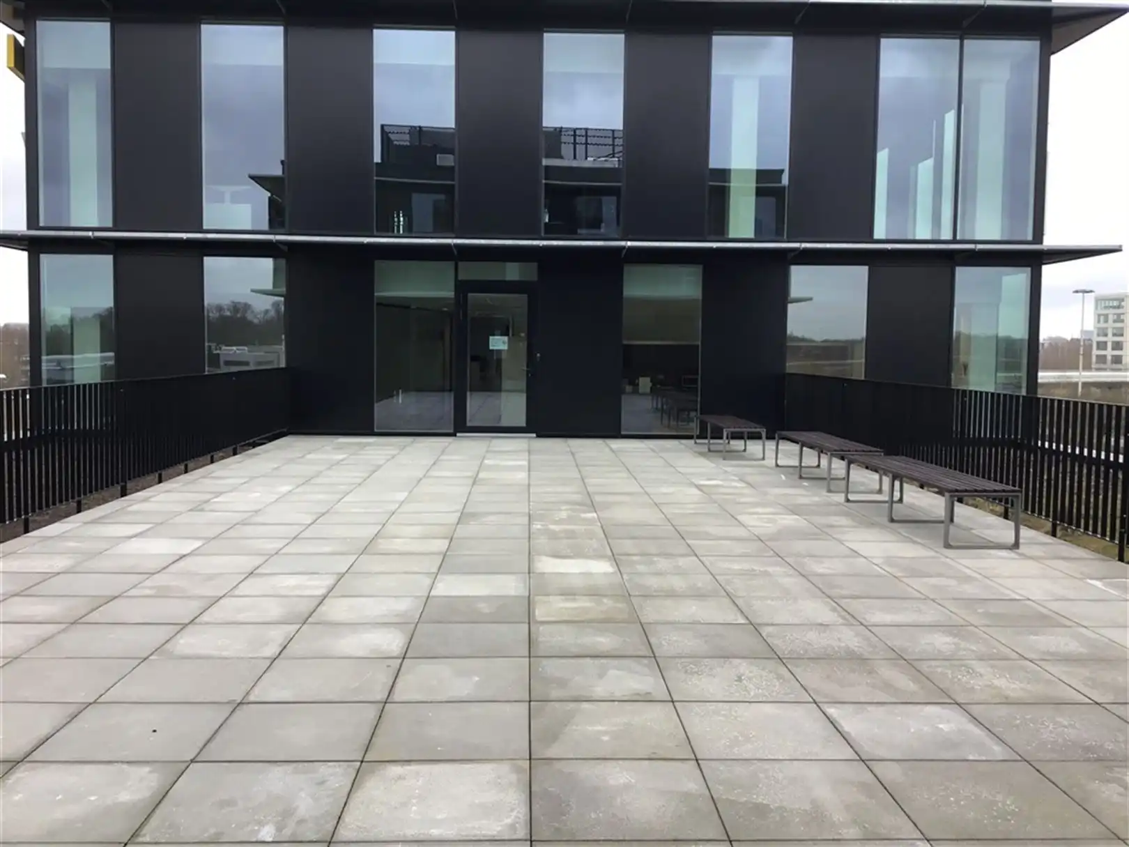 Gemeubelde kantoren in stijlvol gebouw langs The Loop foto 2