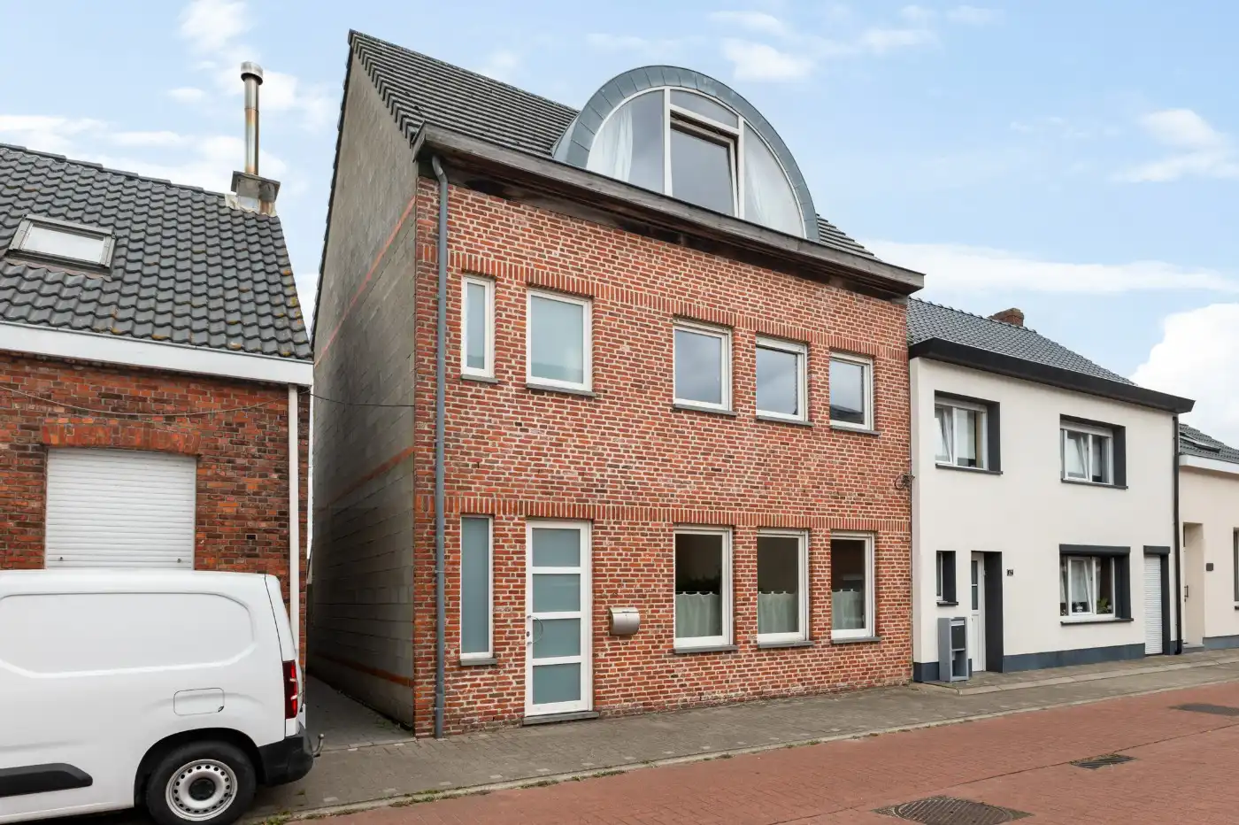 Centraal gelegen, ruime woning met 3 slpk. en tuin foto 30