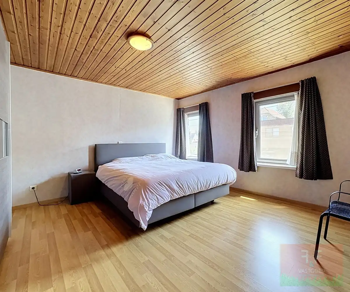 Instapklare energiezuinige gezinswoning met 3 slaapkamers en tuin te Sint-Lievens-Houtem foto 13